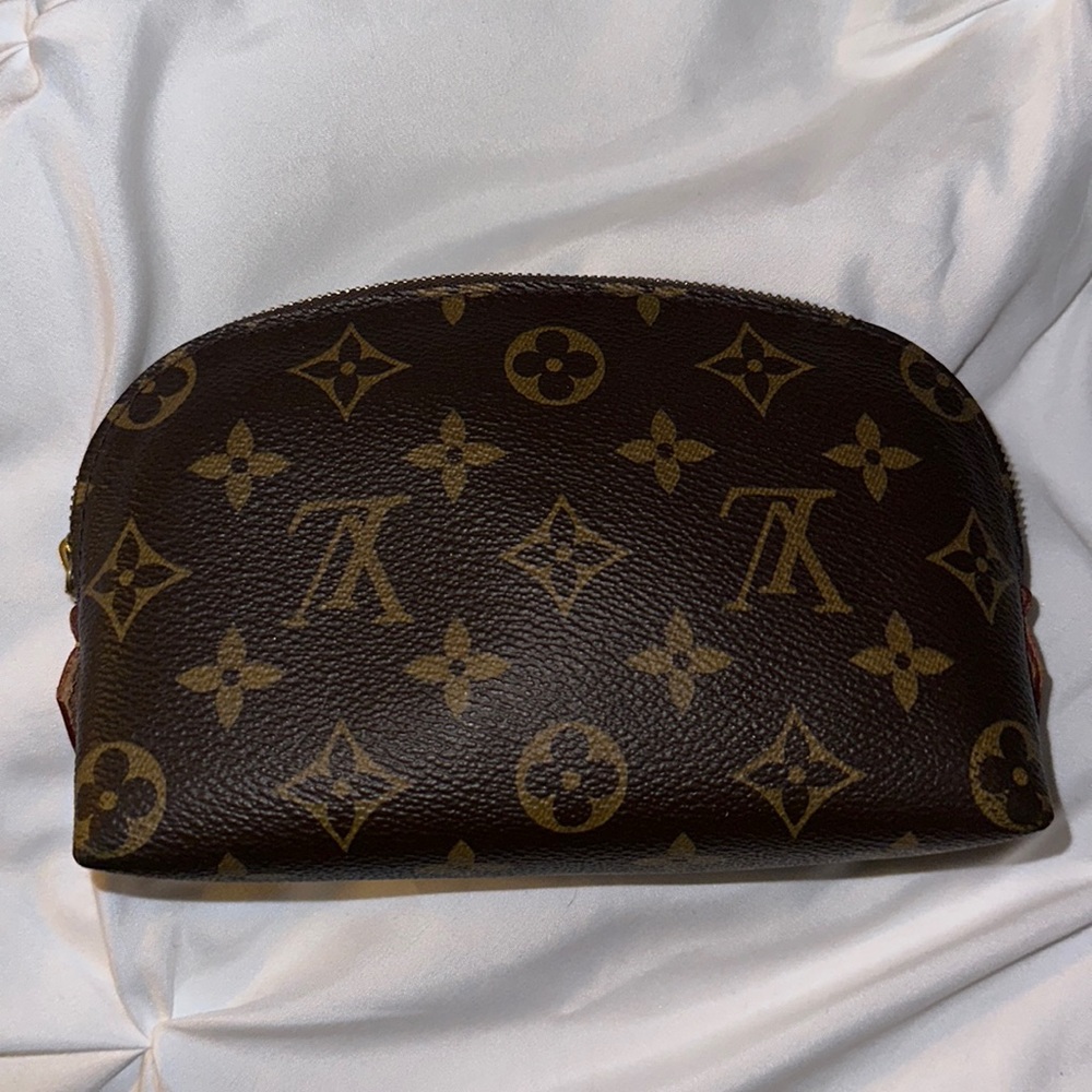 Louis Vuitton Cosmetic Pouch Monogram